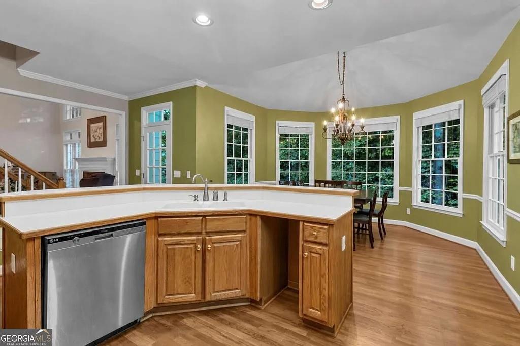990 Ramsden Run Alpharetta, GA 30022 - Photo 3 of 53 Gallery Image 3