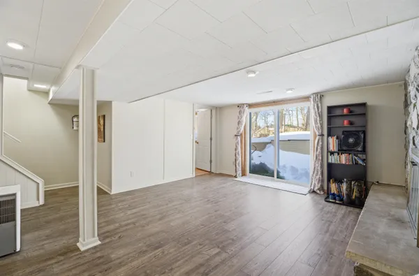 $299,900 | 651 Leighton Road, Waupaca, WI 54981