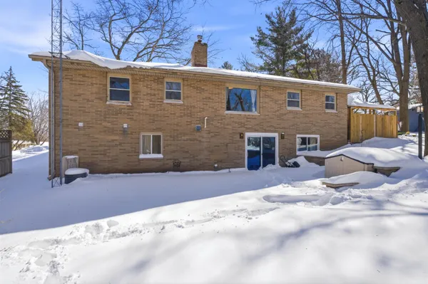 $299,900 | 651 Leighton Road, Waupaca, WI 54981