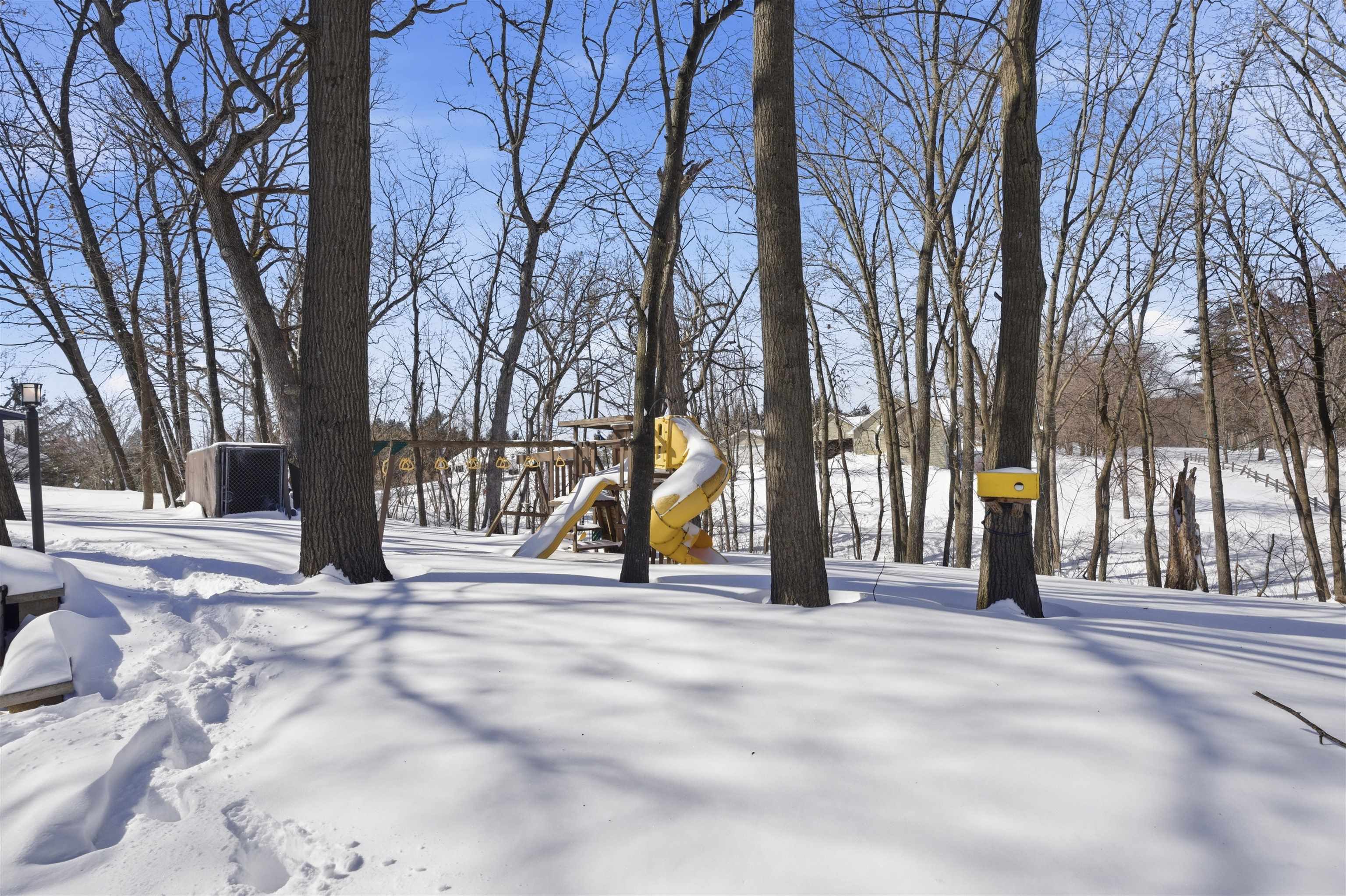 651 Leighton Road Waupaca, WI 54981 - Photo 37 of 40