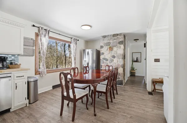 $299,900 | 651 Leighton Road, Waupaca, WI 54981