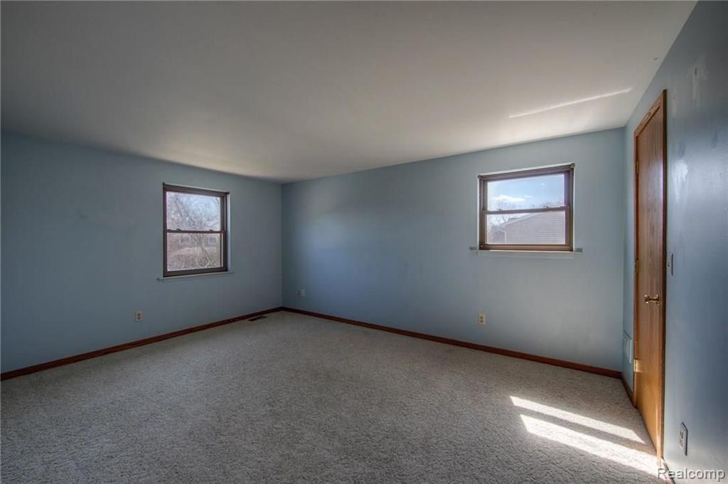 7783 Chichester Road Canton, MI 48187 - Photo 36 of 45