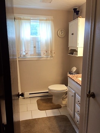 4 Axletree Road Tyngsborough, MA 01879 - Photo 7 of 15 Gallery Image 7