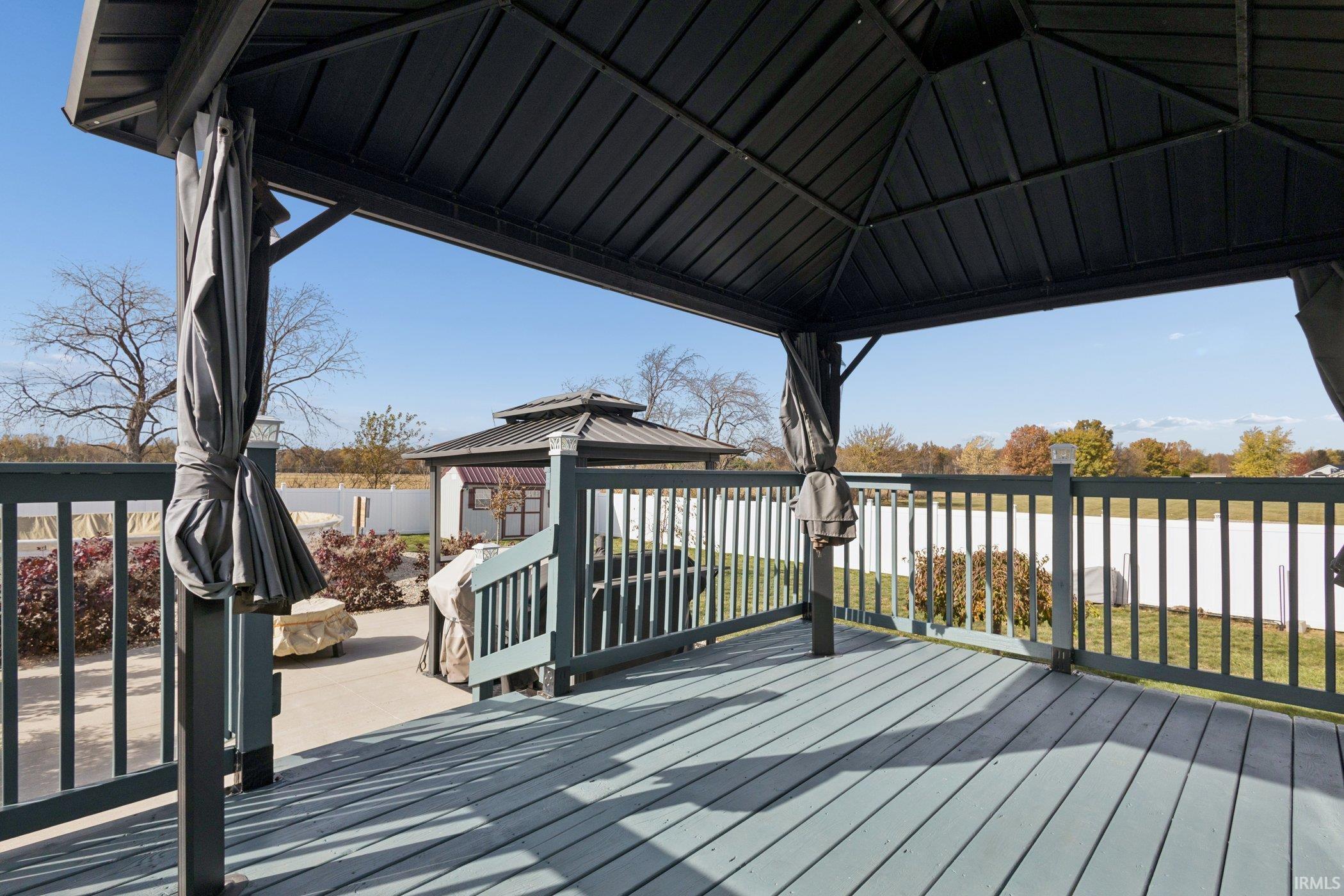 72313 Joseph Drive Milford, IN 46542 - Photo 27 of 35 Gallery Image 27