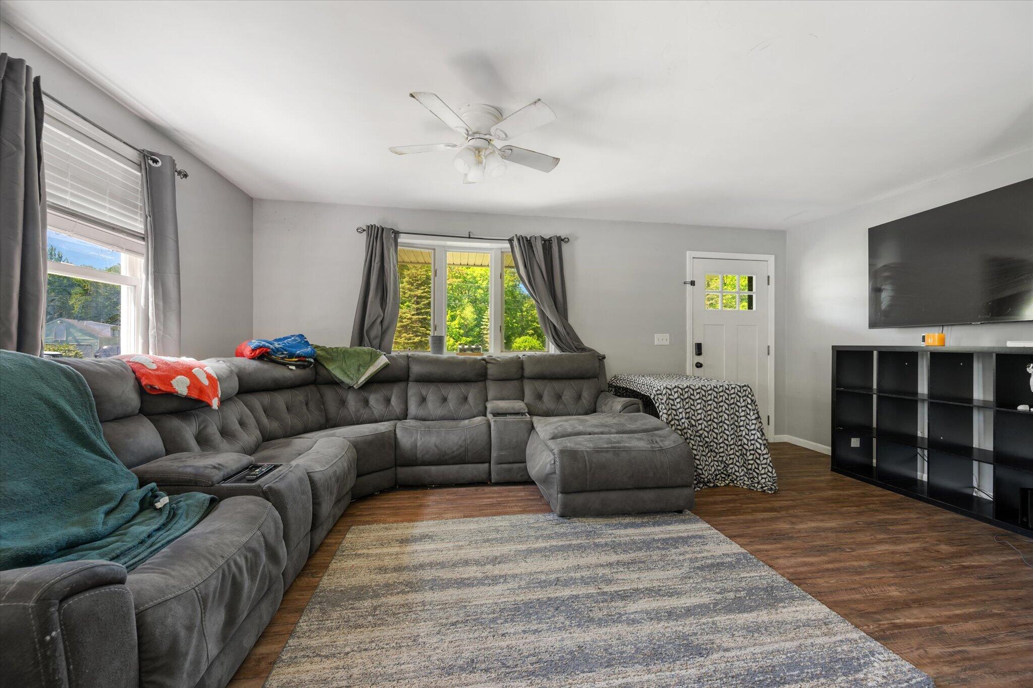 11 Treadwell Acres Hermon, ME 04401 - Photo 7 of 37 07-Living Room