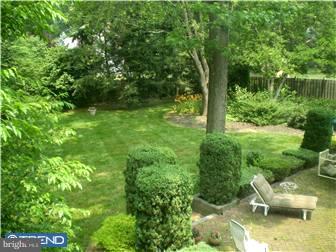205 North Riding Drive Moorestown, NJ 08057 - Photo 3 of 8 Exterior Back