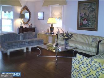 205 North Riding Drive Moorestown, NJ 08057 - Photo 5 of 8 Living Room