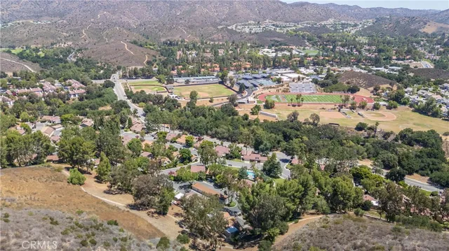 $699,800 | 583 Calle De Las Ovejas, Oak Park, CA 91377