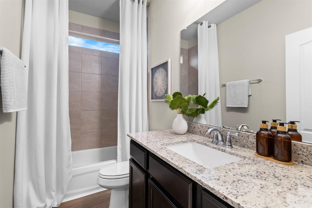 11233 Solar Street Lorena, TX 76655 - Photo 19 of 33 shared secondary bathroom