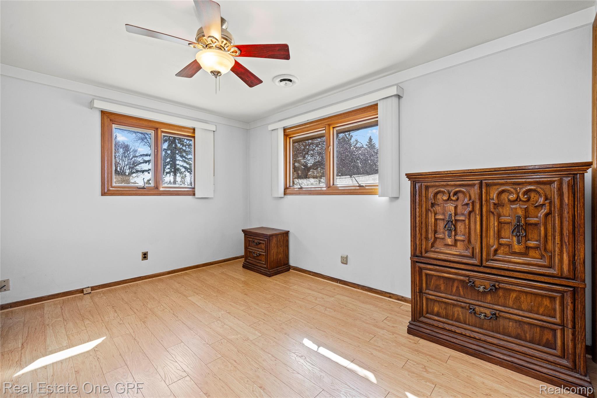 24840 Taft Road Novi, MI 48375 - Photo 23 of 41 Front Bedroom