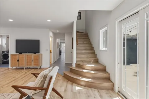 $1,799,000 | 2611 Alvord Lane, Redondo Beach, CA 90278