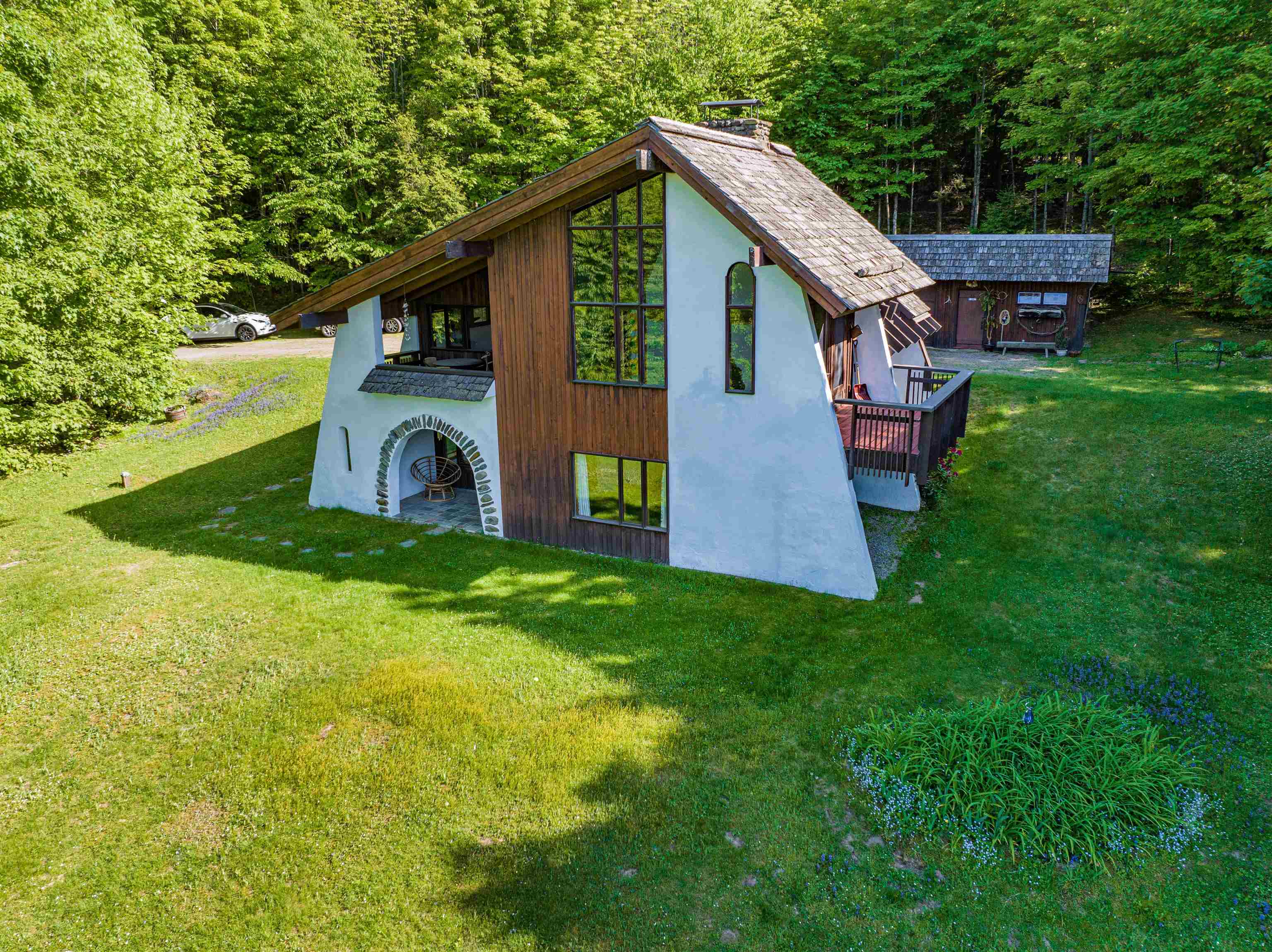 191 Ayers Farm Road Stowe, VT 05672 - Photo 2 of 39 Gallery Image 2