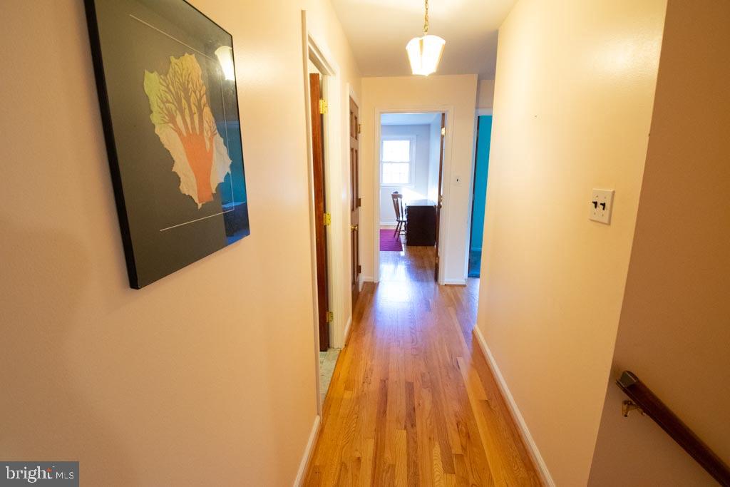 108 Dewalt Road Newark, DE 19711 - Photo 22 of 38 Upstairs hallway