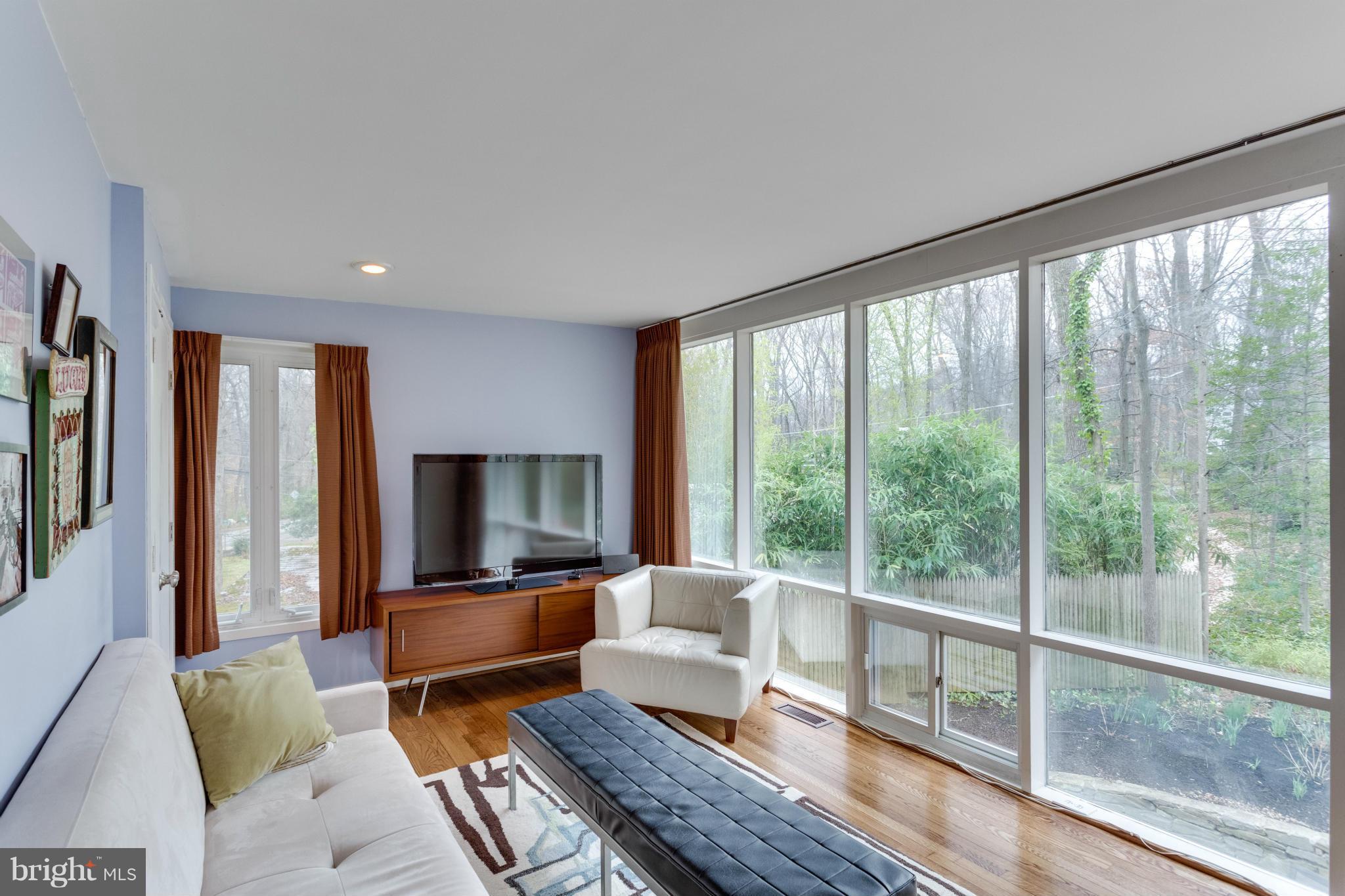 2003 Paul Spring Road Alexandria, VA 22307 - Photo 22 of 29 Bedroom