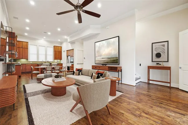 $649,000 | 2134 Canton Street, Dallas, TX 75201