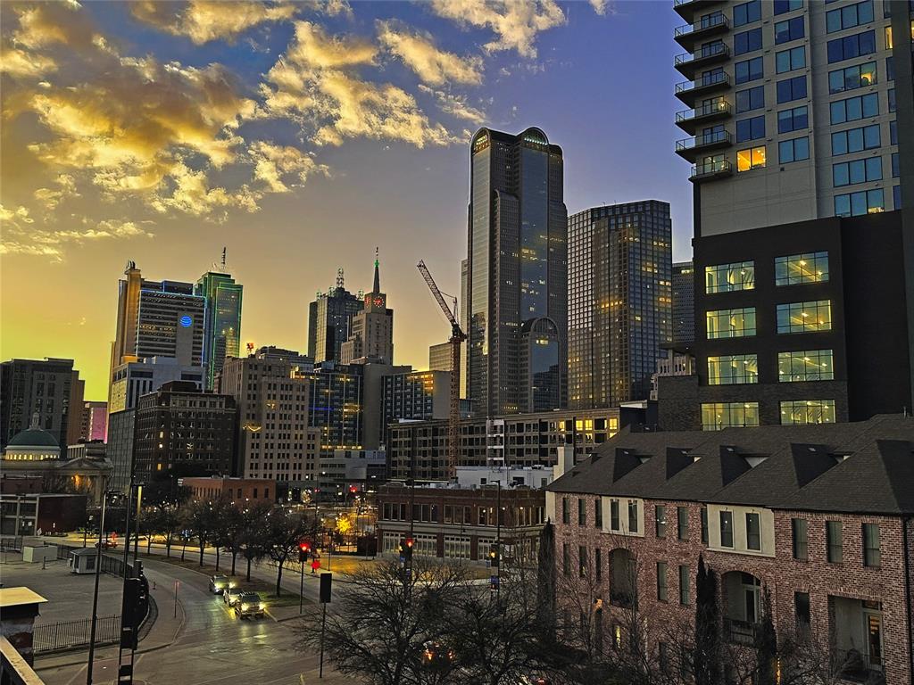 2134 Canton Street Dallas, TX 75201 - Photo 23 of 34 View of city skyline from top patio
