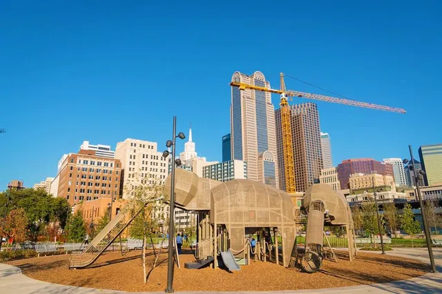 $649,000 | 2134 Canton Street, Dallas, TX 75201