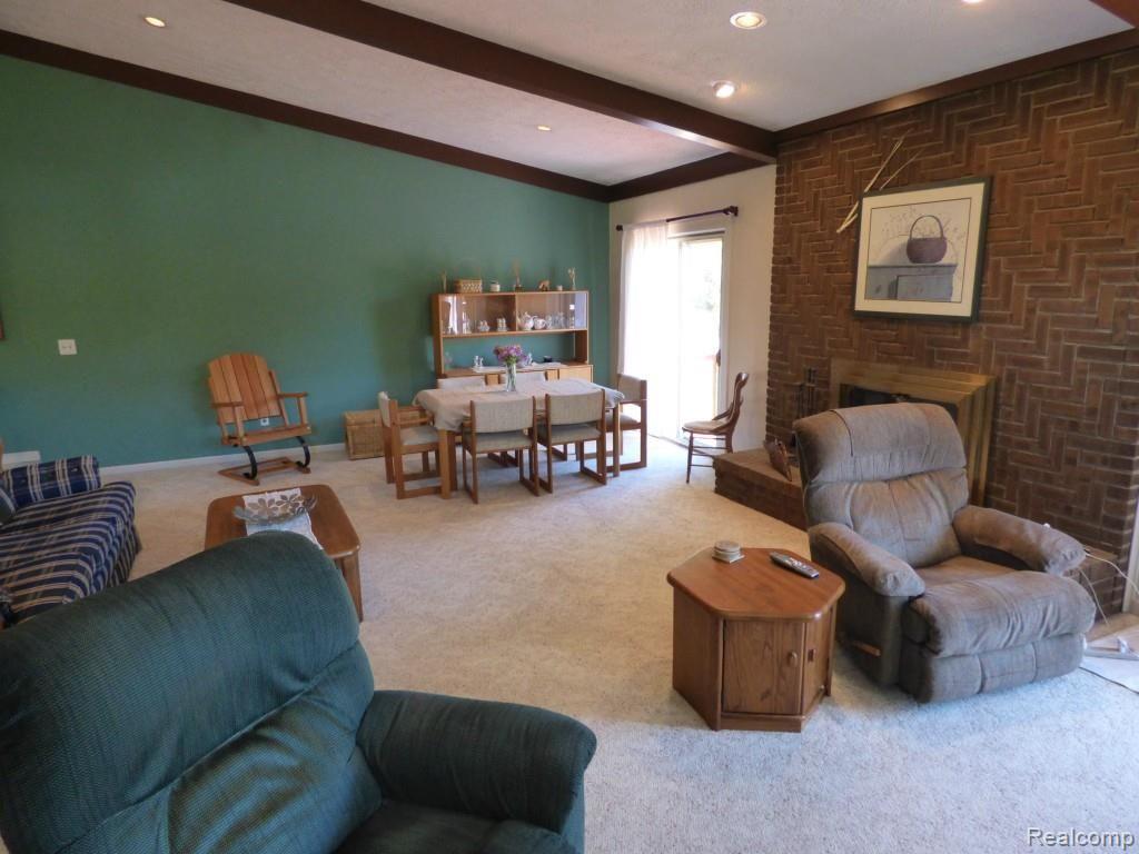 898 Timberline Drive Rochester Hills, MI 48309 - Photo 11 of 57