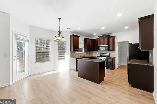 $2,495 | 139 Gloster Park Court, Lawrenceville, GA 30044