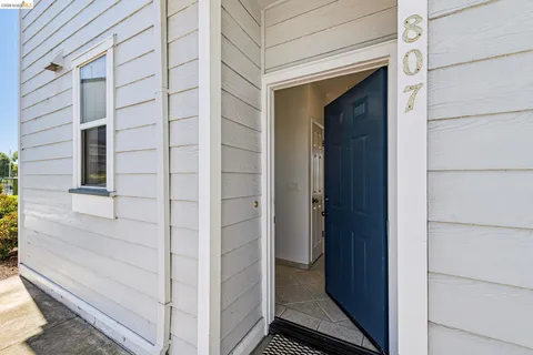 $800,000 | 807 Commodore Drive, Richmond, CA 94804