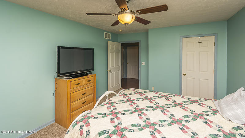 7906 Westbrook Road Louisville, KY 40258 - Photo 31 of 40 _DSC5144