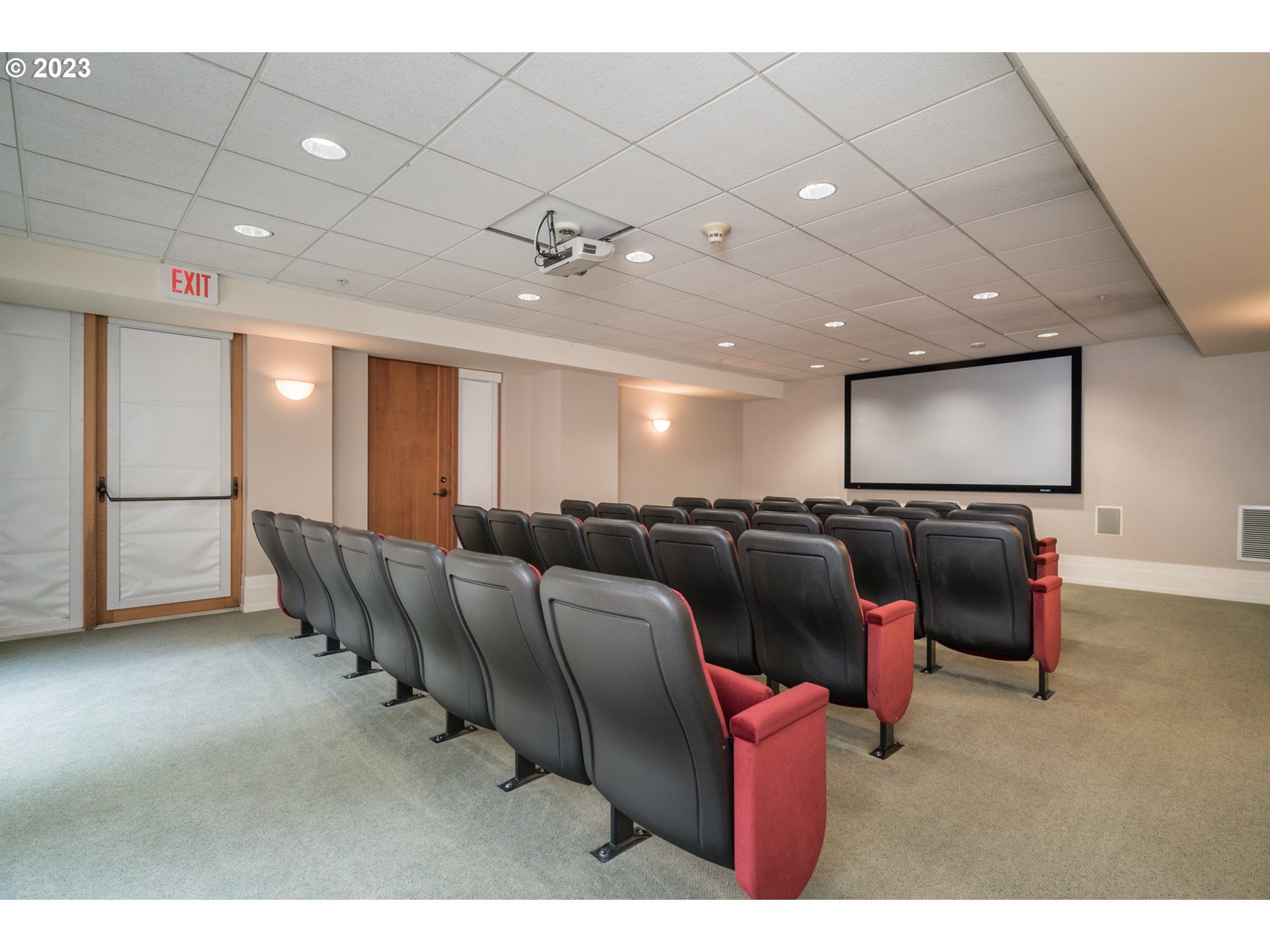 1132 Southwest 19th Avenue, Unit 709 Portland, OR 97205 - Photo 25 of 26