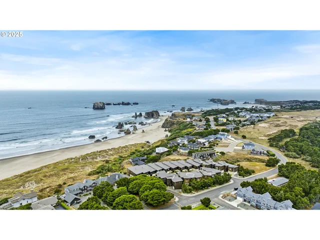 $875,000 | 2778 Colony Circle, Bandon, OR 97411