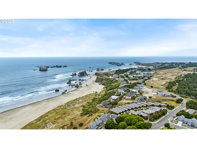 $875,000 | 2778 Colony Circle, Bandon, OR 97411