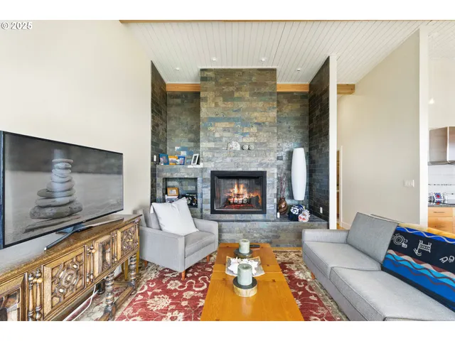 $875,000 | 2778 Colony Circle, Bandon, OR 97411