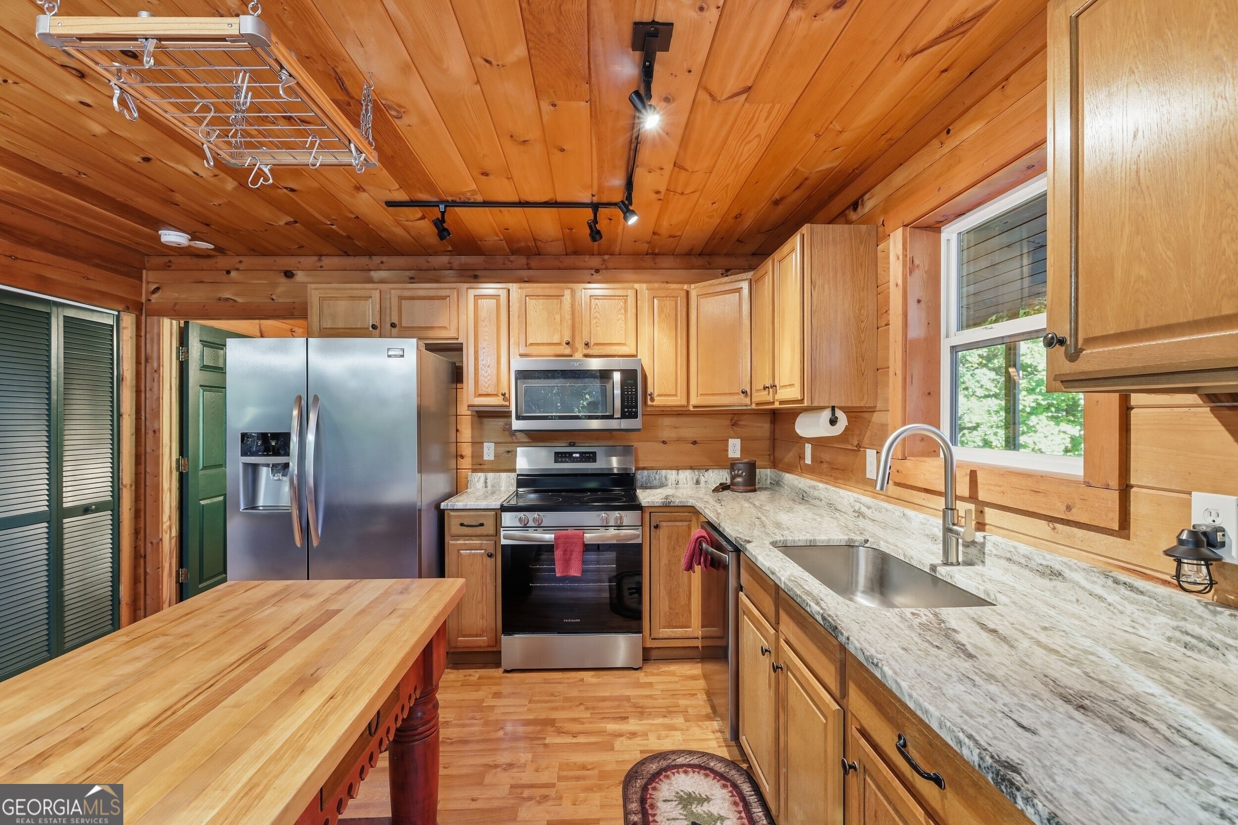 627 Monroe Ridge Road Sautee Nacoochee, GA 30571 - Photo 10 of 52 Gallery Image 10