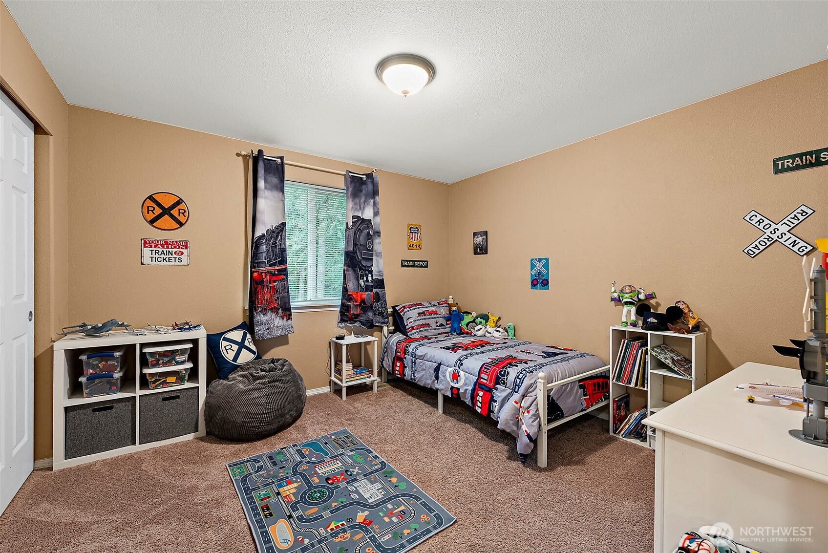 18833 Rampart Drive Southeast Yelm, WA 98597 - Photo 16 of 38