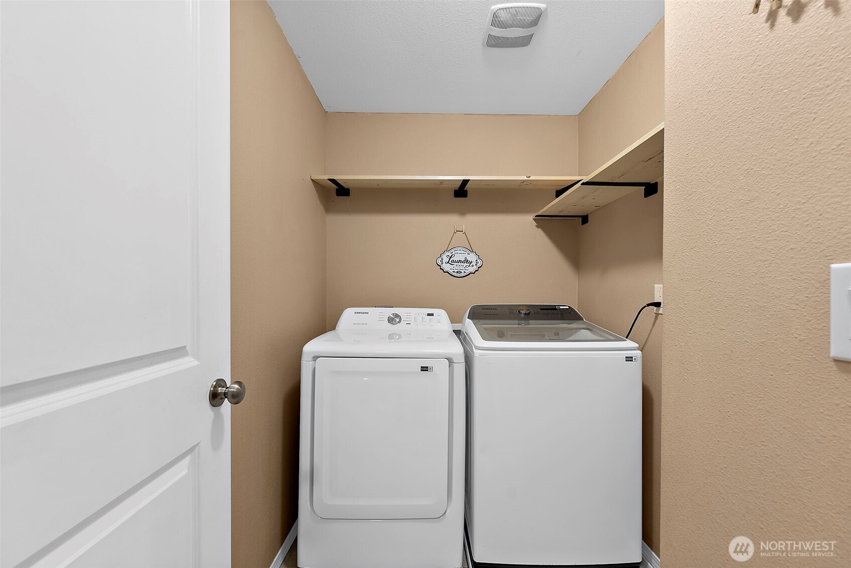 18833 Rampart Drive Southeast Yelm, WA 98597 - Photo 18 of 38