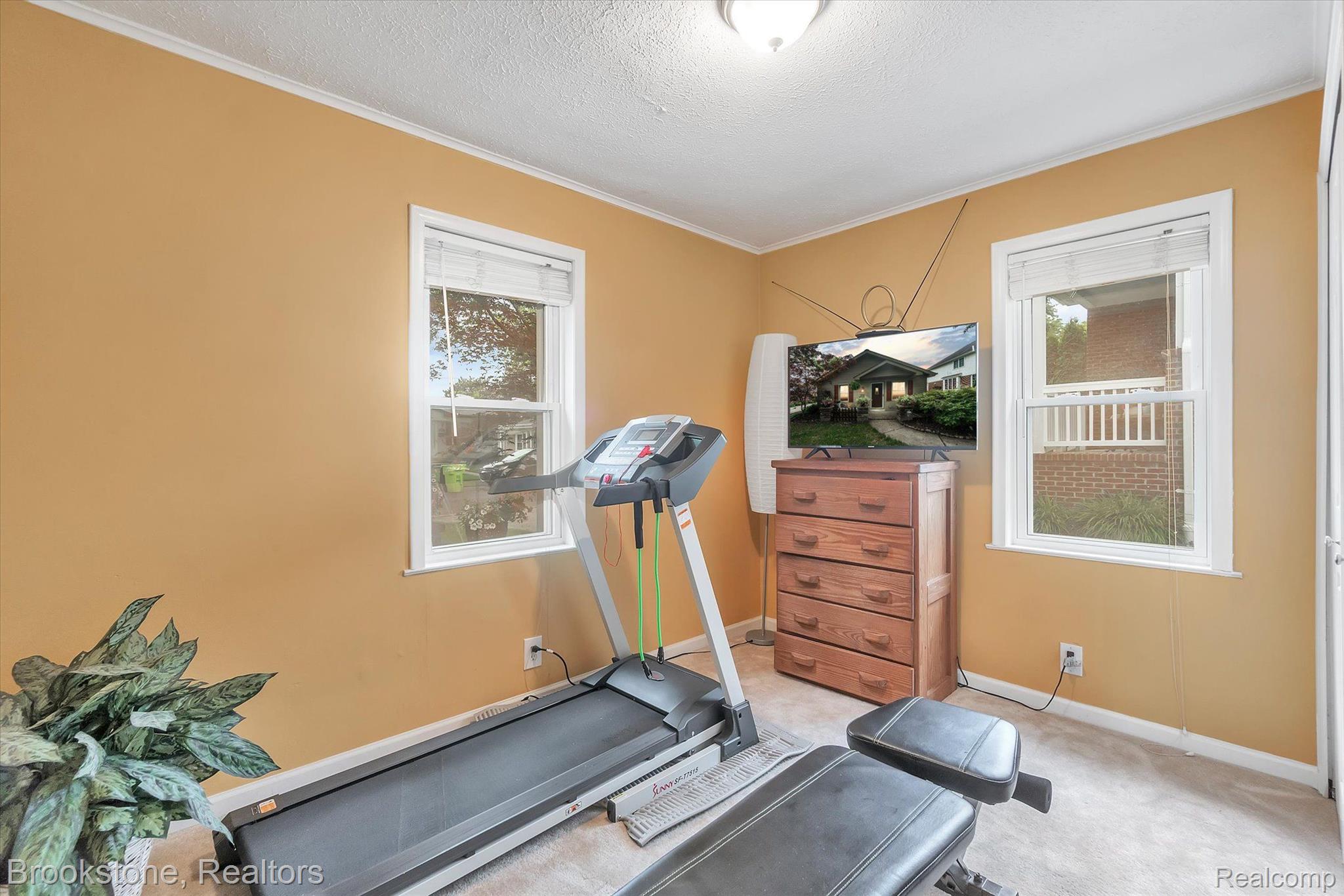 206 North Alice Avenue Rochester, MI 48307 - Photo 28 of 33 Bed 3