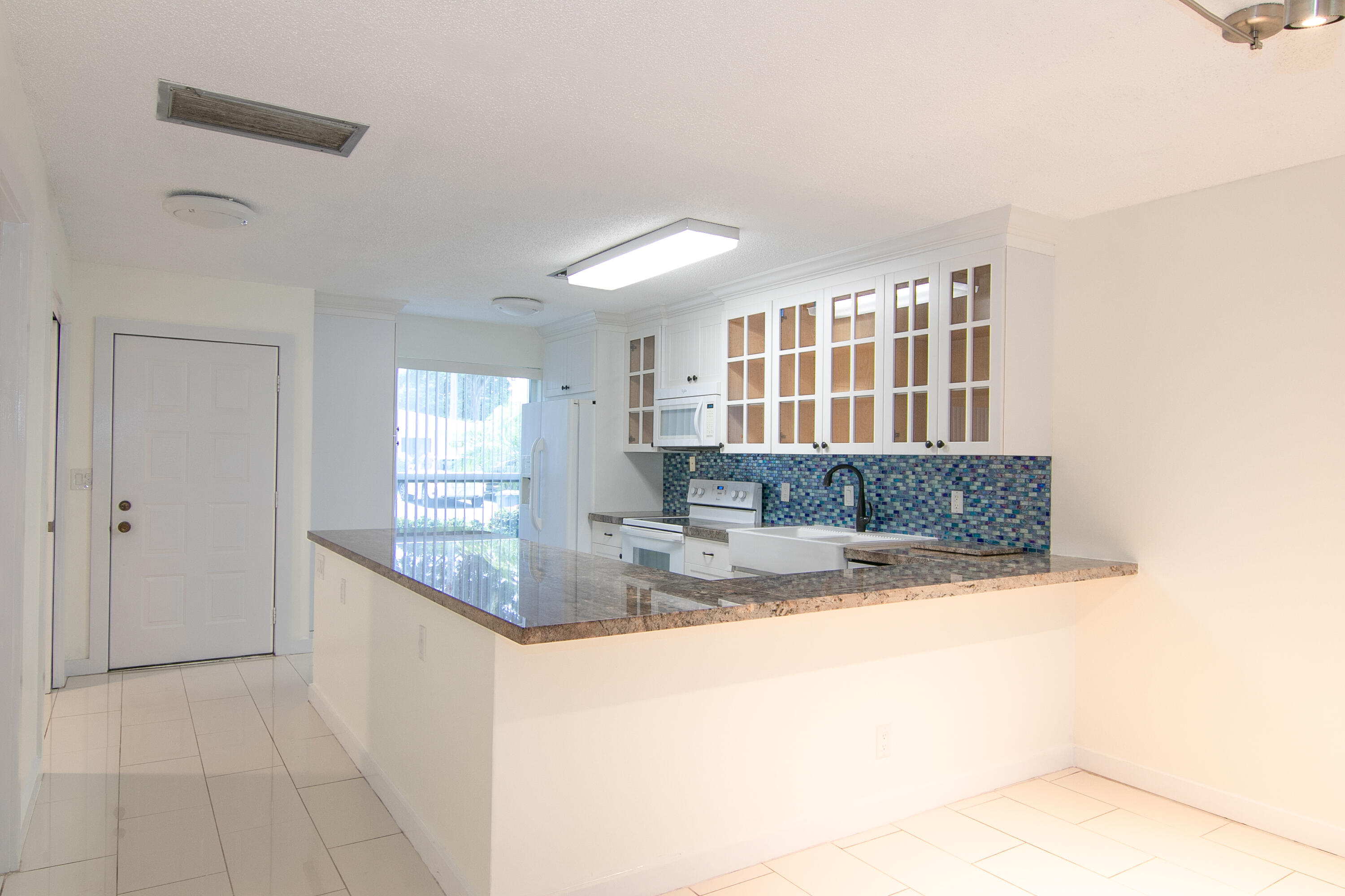 13741 Flora Place, Unit B Delray Beach, FL 33484 - Photo 2 of 34 Kitchen
