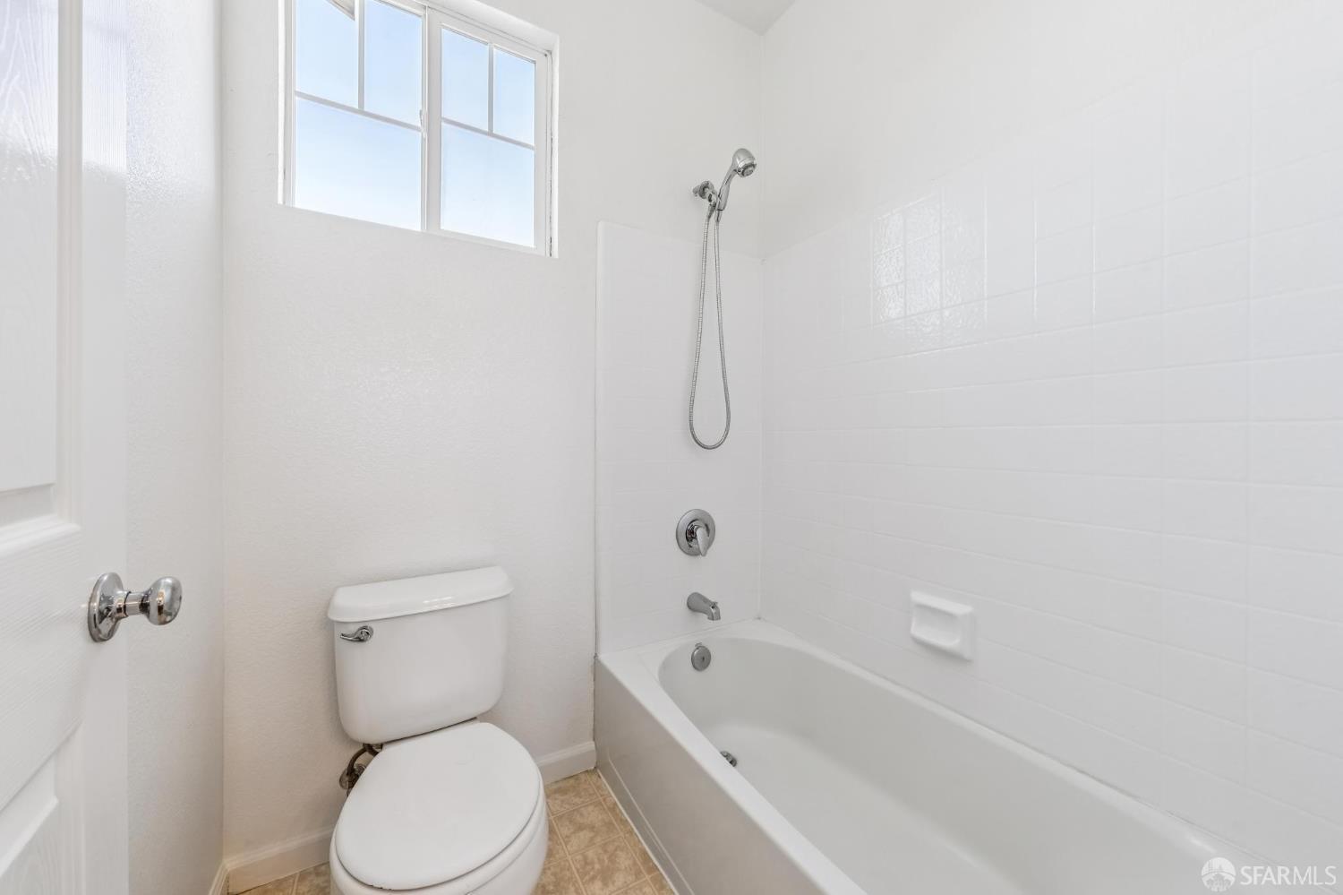 2344 Forty Niner Court Antioch, CA 94531 - Photo 73 of 94 a bathroom with a toilet and a shower