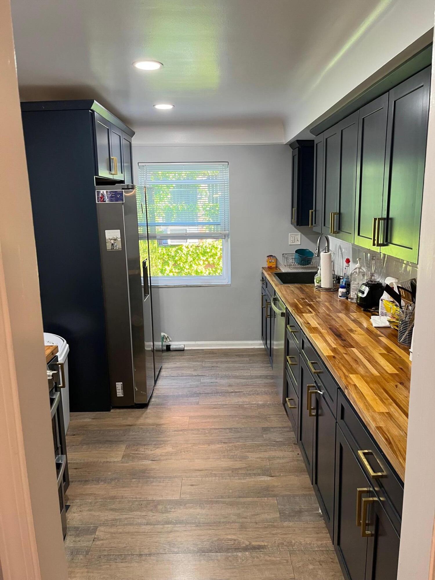 20455 Stratford Road, Unit 20457 Detroit, MI 48221 - Photo 6 of 9 Kitchen 2