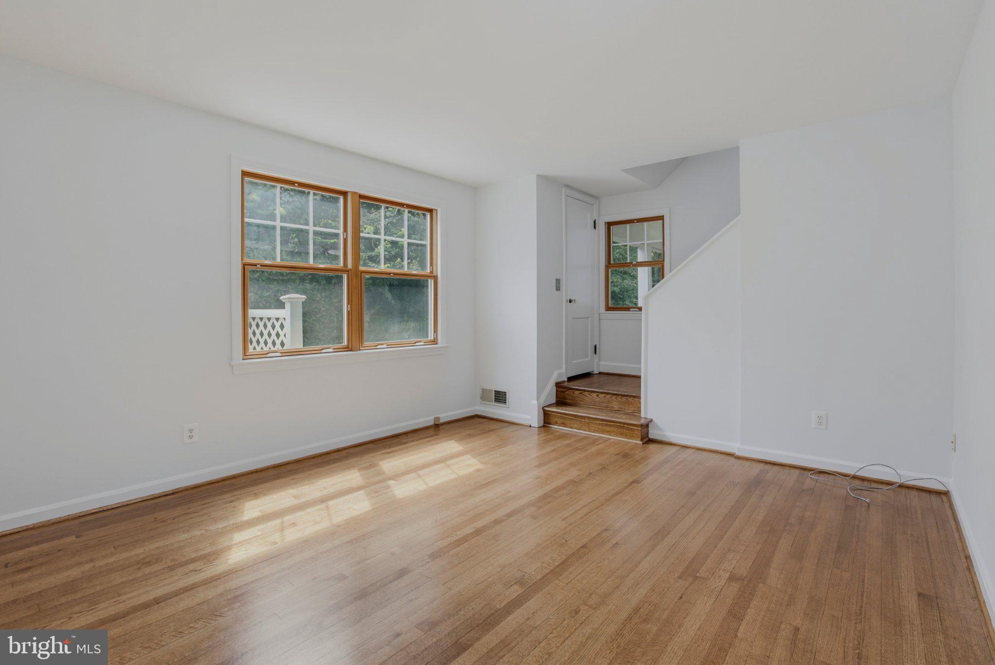 717 Mapleton Road Rockville, MD 20850 - Photo 8 of 33 Gallery Image 8