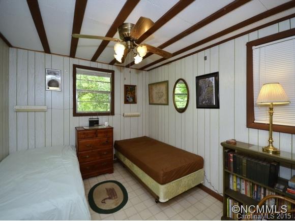 2223 Secluded Valley Road Marshall, NC 28753 - Photo 12 of 24 Gallery Image 12
