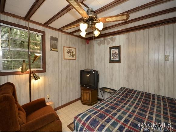 2223 Secluded Valley Road Marshall, NC 28753 - Photo 10 of 24 Gallery Image 10
