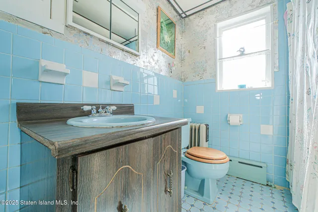 $750,000 | 67 Canton Court | Gerritsen Beach