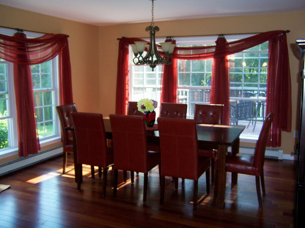 482 Pecks Road Pittsfield, MA 01201 - Photo 14 of 30 DiningRoom1