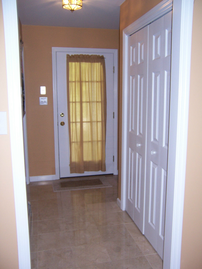 482 Pecks Road Pittsfield, MA 01201 - Photo 10 of 30 Entry2