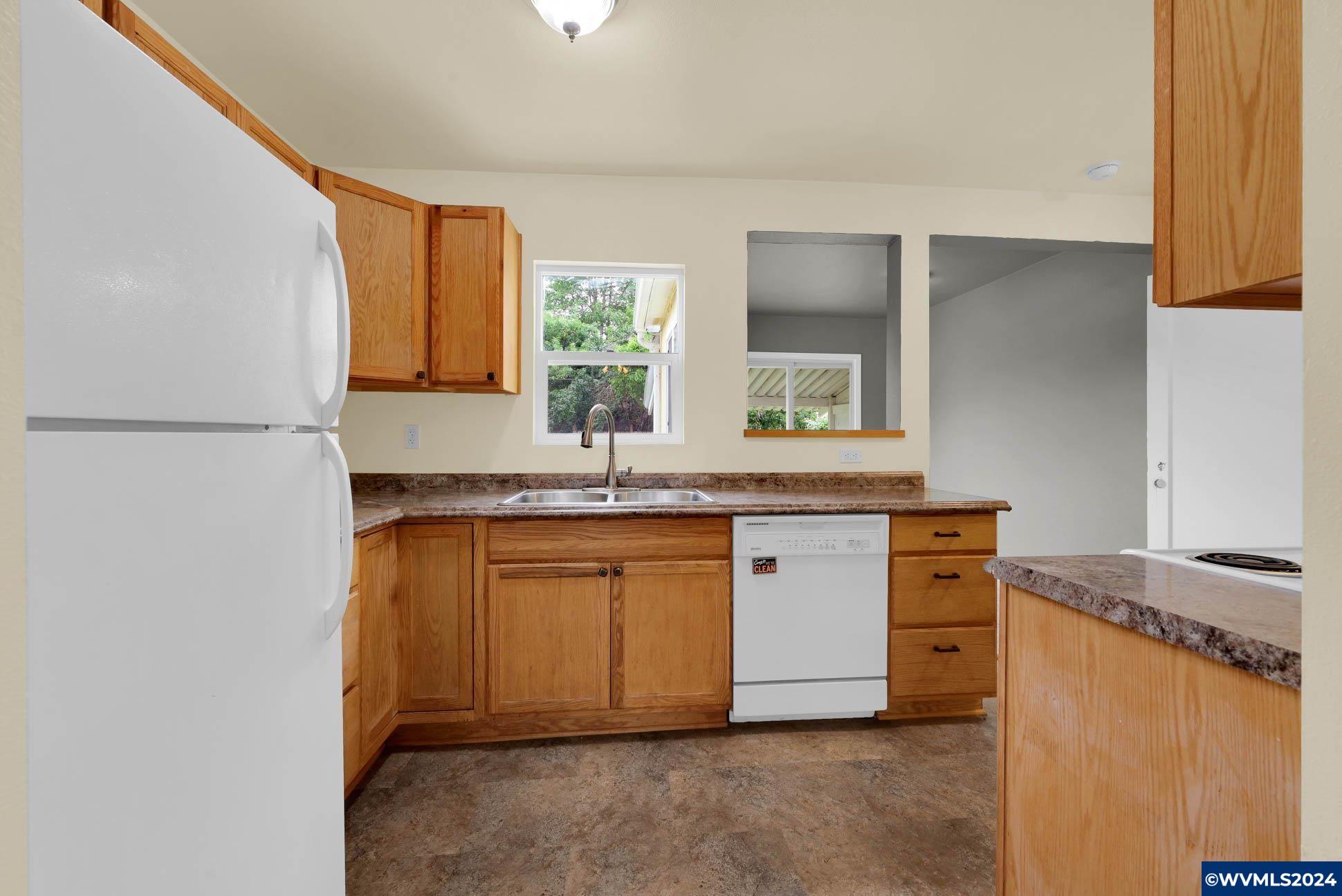 1050 Southwest 14th Avenue Albany, OR 97321 - Photo 15 of 35 Gallery Image 15