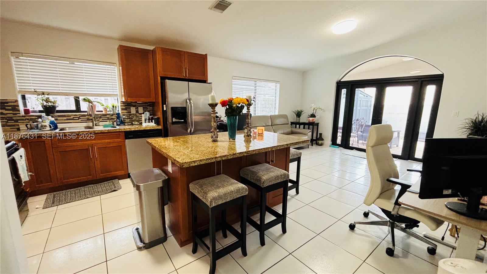 16605 Southwest 90th Street Miami, FL 33196 - Photo 8 of 35