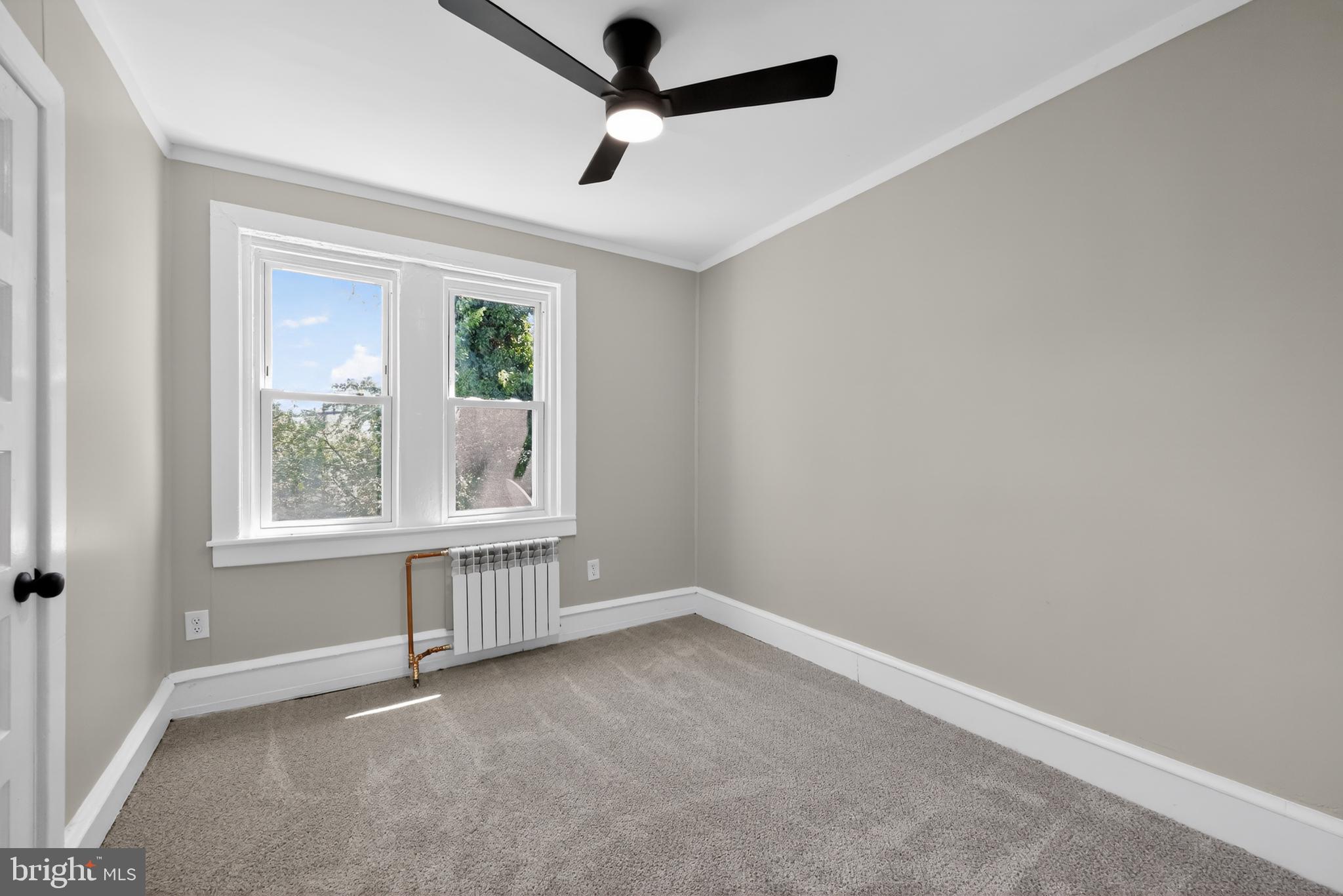 37 East Mowry Street Chester, PA 19013 - Photo 7 of 14