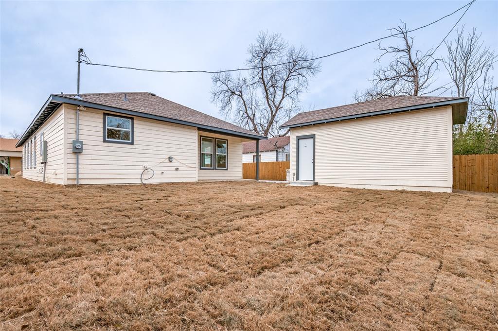 3608 Latimer Street Dallas, TX 75215 - Photo 13 of 15 a house view with a roof deck
