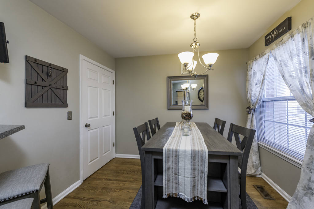 110 Lauralton Street Lake Bluff, IL 60044 - Photo 13 of 40