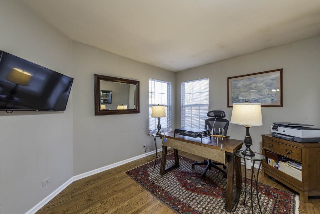 110 Lauralton Street Lake Bluff, IL 60044 - Photo 18 of 40