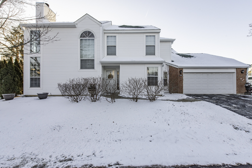 110 Lauralton Street Lake Bluff, IL 60044 - Photo 2 of 40