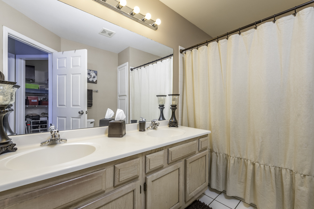 110 Lauralton Street Lake Bluff, IL 60044 - Photo 22 of 40